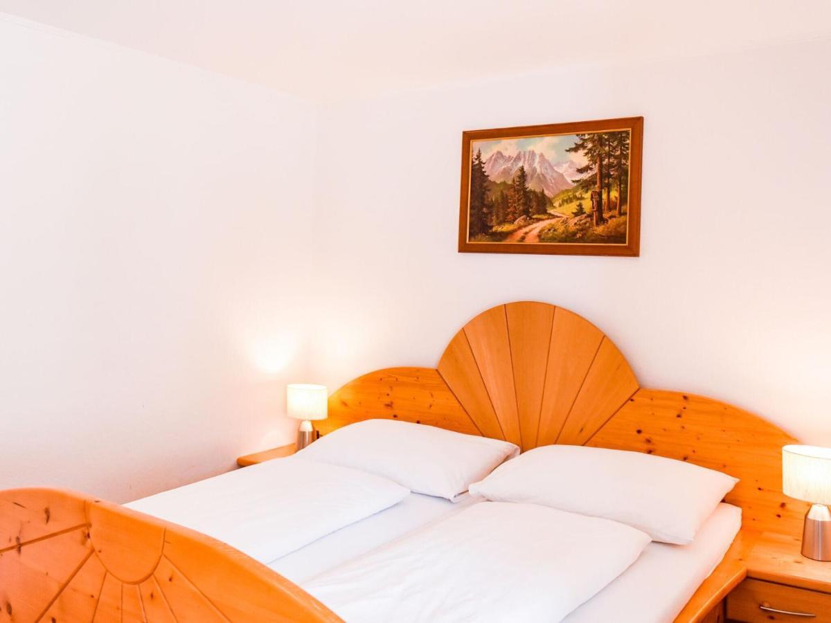 Scenic Apartment In Rattenberg Near Reintaler See Lake Luaran gambar